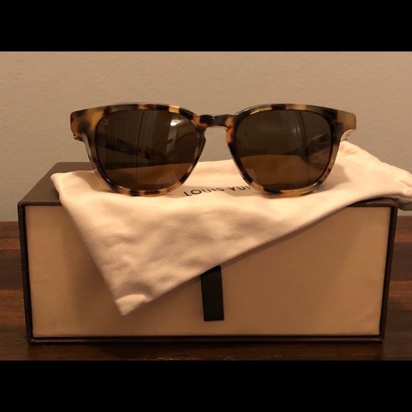 Louis Vuitton Sunglasses - Picture 1 of 8
